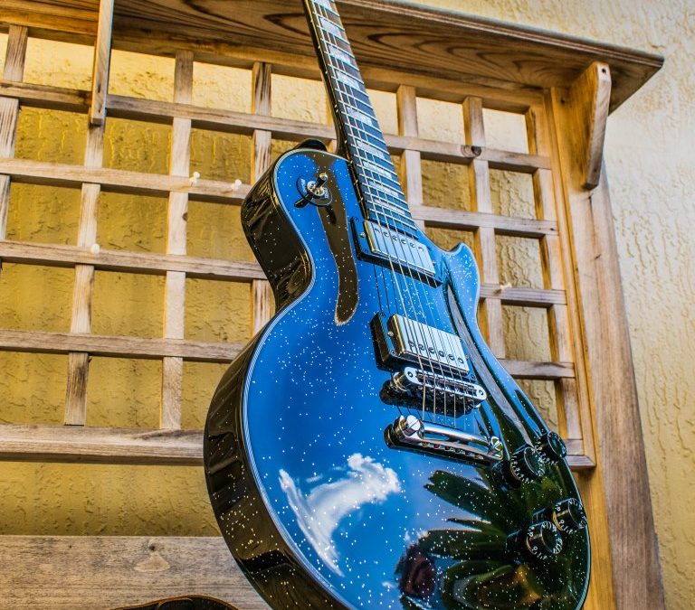 “Moonless” model Les Paul Custom